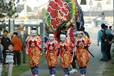 富山県小矢部市の奇祭、酒とり祭